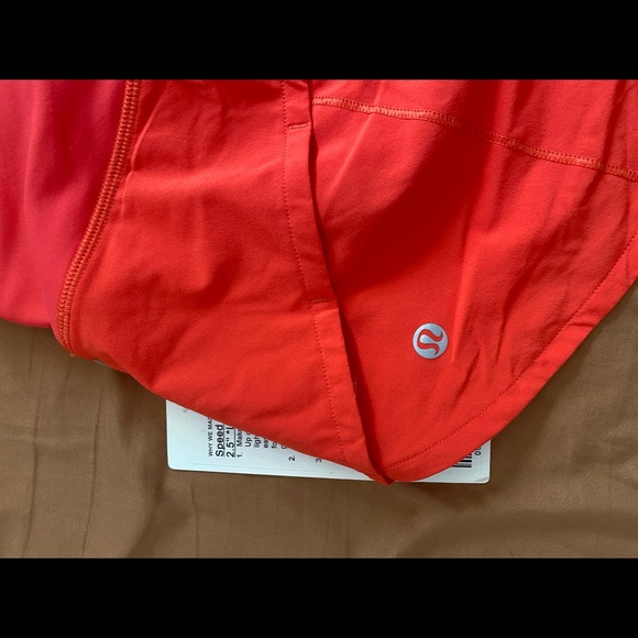 Lululemon Speed Up LR Short 2.5” *lined - Picture 3 of 4